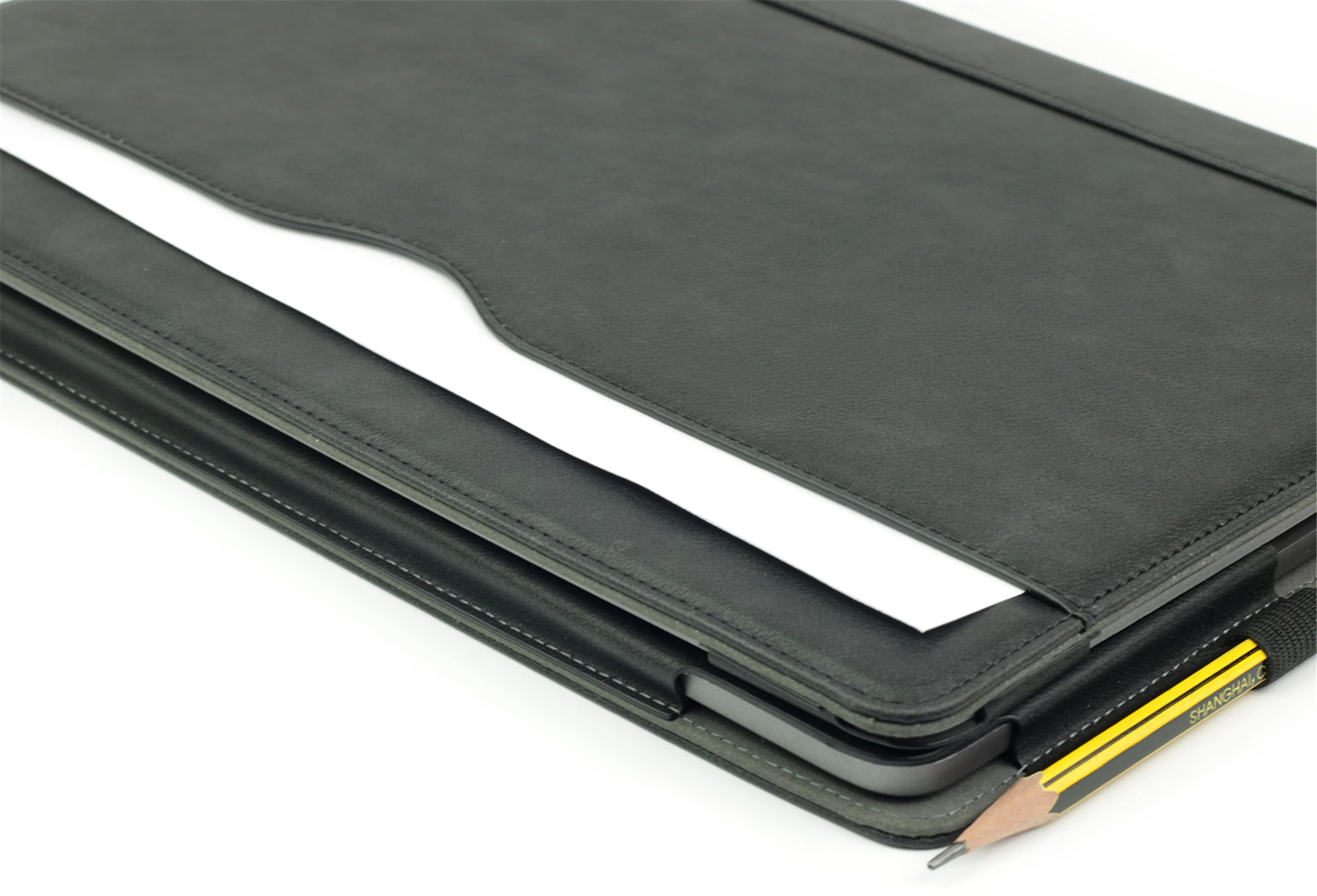 حافظة TYTX متوافقة مع حافظة MacBook Air مقاس 13.6 بوصة من جلد البولي يوريثان لعام 2022-2025 موديل M4 A3240 M3 A3113 M2 A2681 مع معرف اللمس