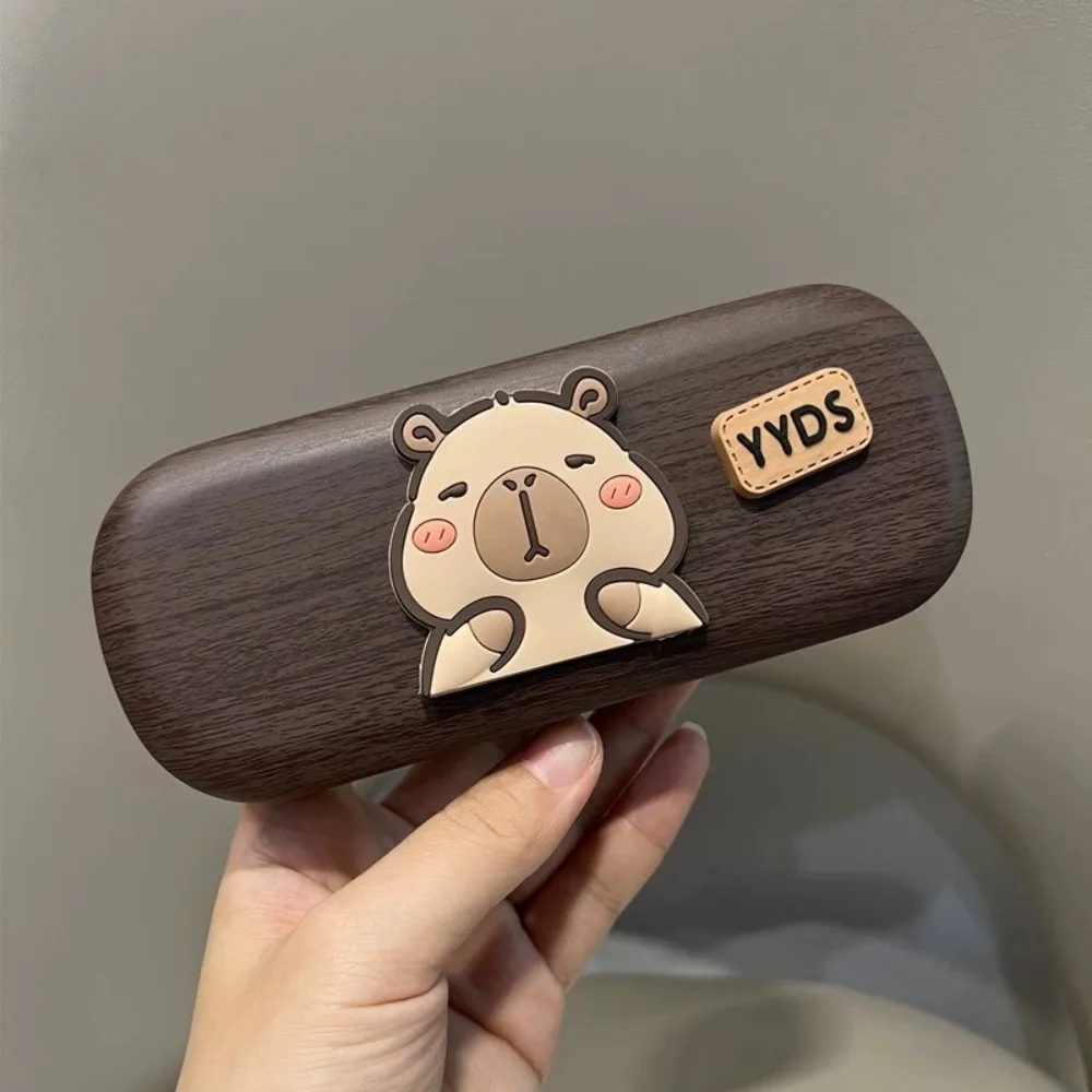

New Anti-Pressure Capybara Print Eyeglass Case Portable Creative Glasses Case Hard Shell Faux Leather Sunglass Storage Box