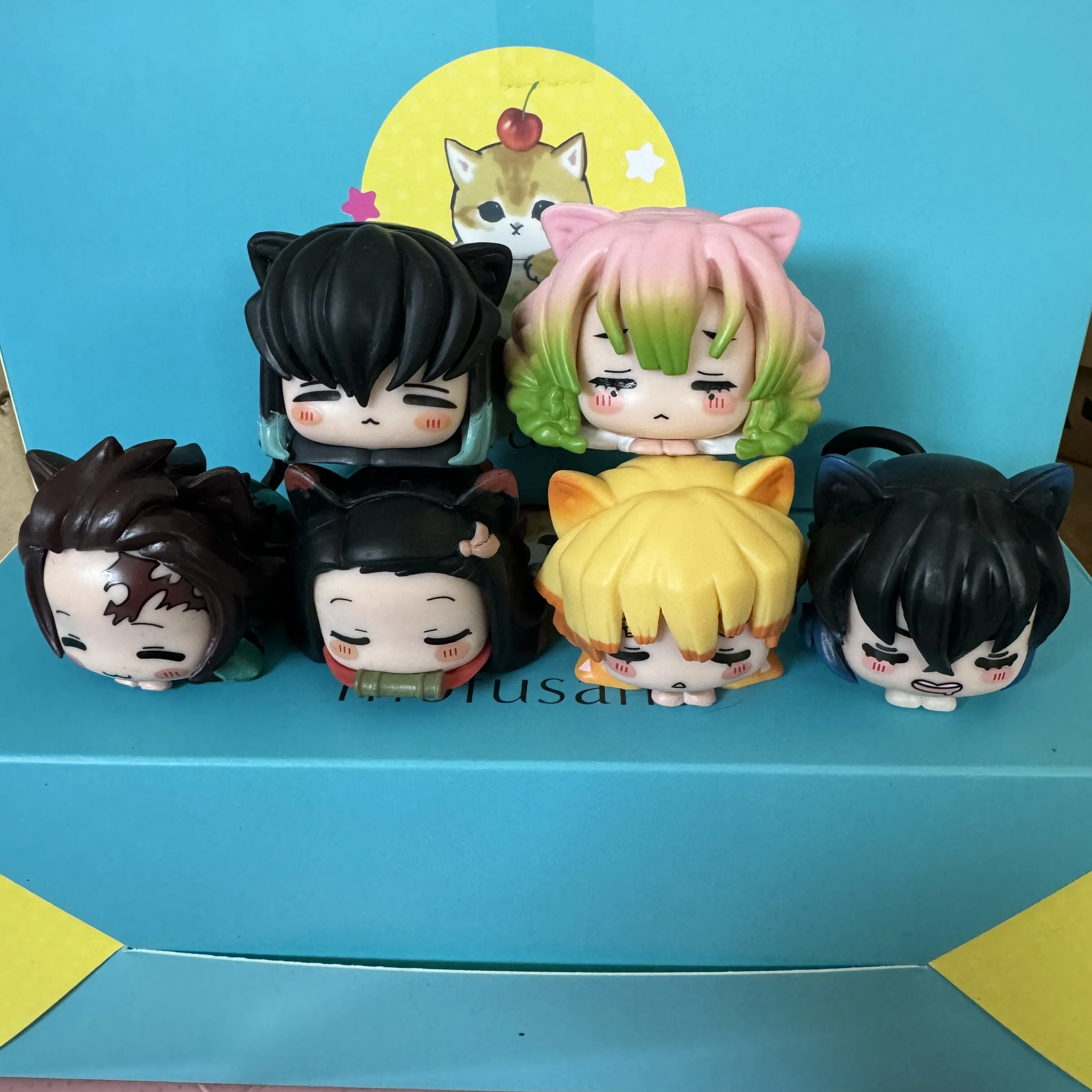 Demon Slayer Liggende Kat Oor Tokito Muichiro Blind Box Prank Pop Anime Bureau Decor Geschenken Action Figure Model Speelgoed
