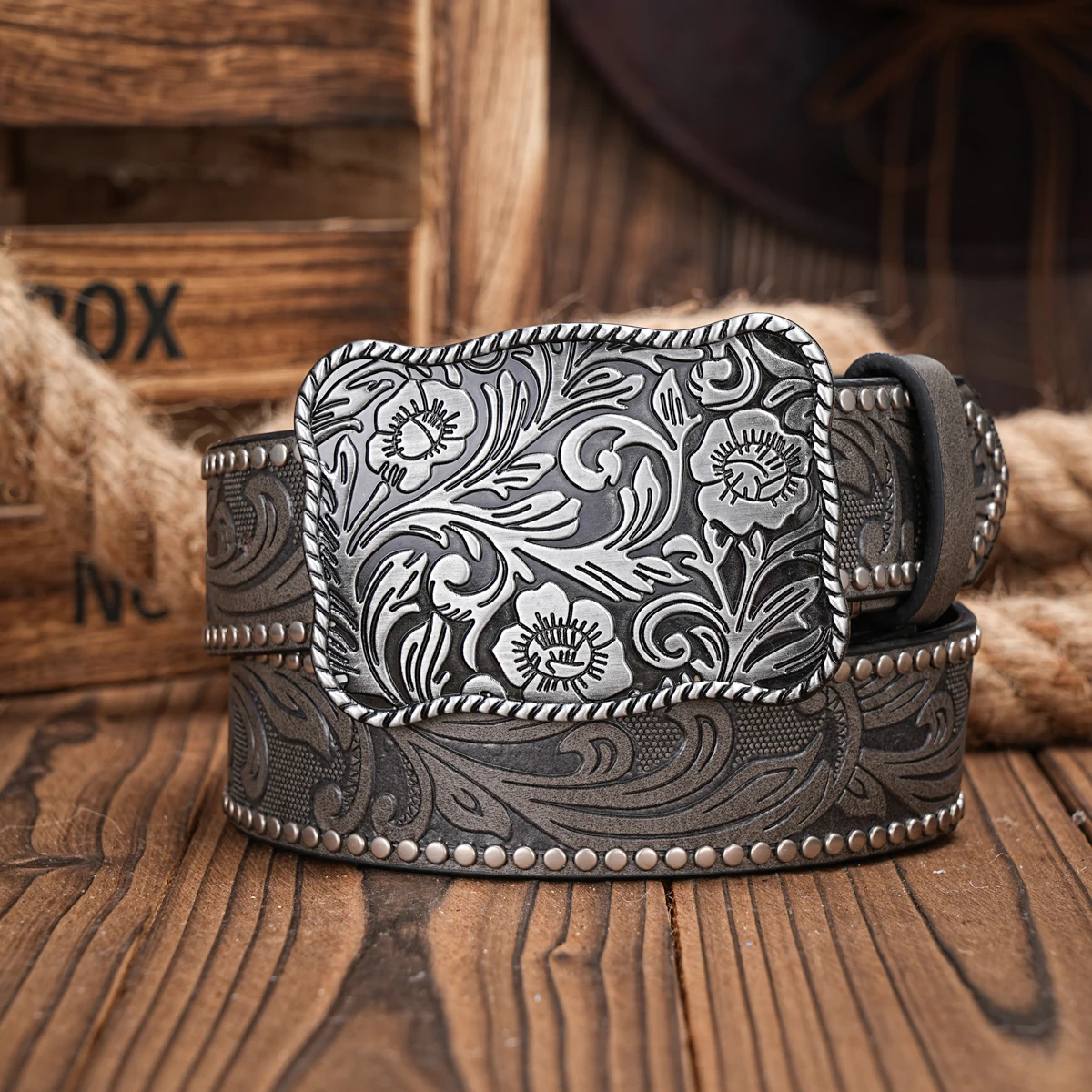 

Western Cowboy PU Leather Belt - Men Waist Strap Bull Decoration Floral Engraved for Jeans