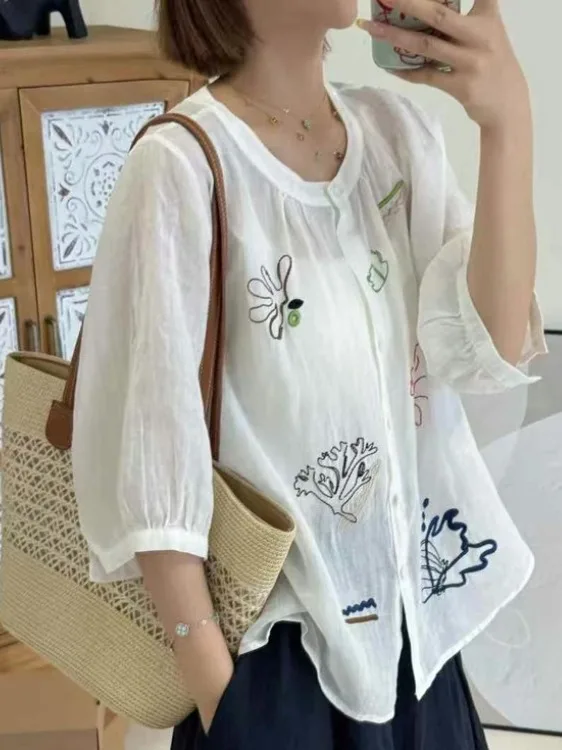

Summer New Loose Cotton Linen Embroidered irt Women's Design Sensation Casual Top Trendy Seven Sve Loose Fit round Ne
