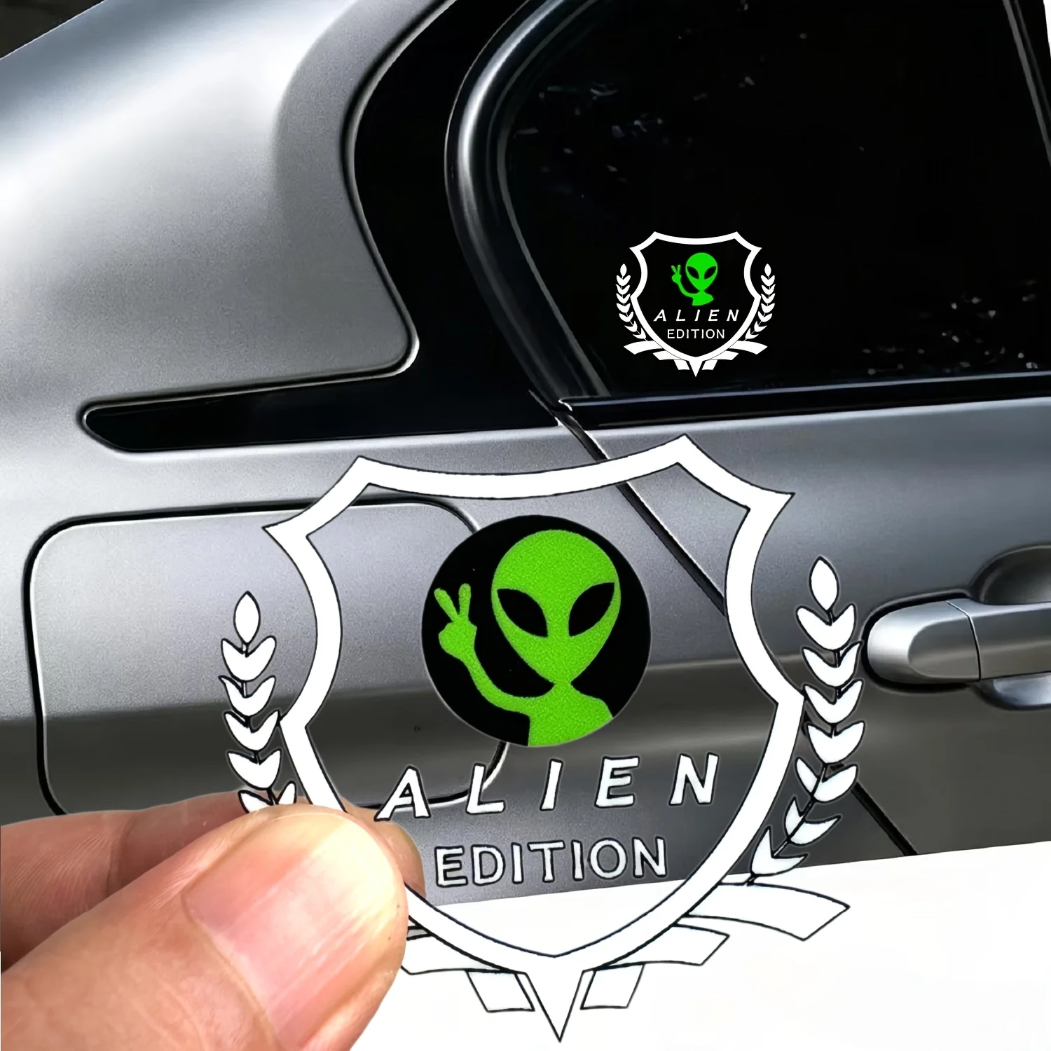 1Set Alien UFO Sticker Badge Decal Waterproof Vinyl for Car Truck Bumper Phone Laptop Suitcase Motorcycle