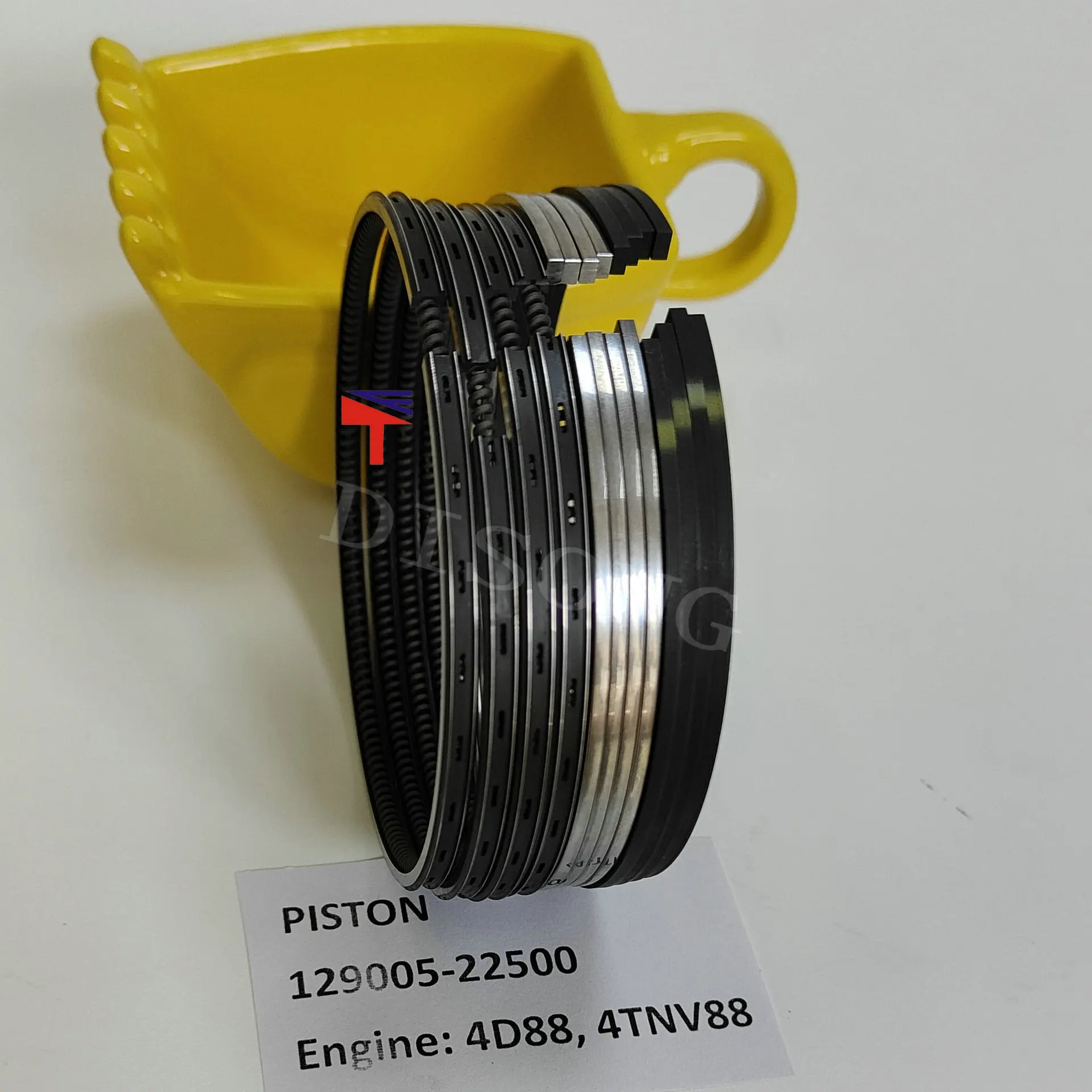 

2PCS piston ring 129005-22500 for Yanmar 4D88 4TNV88 engine parts