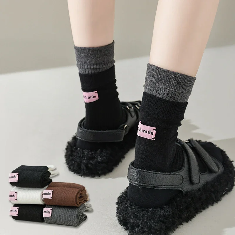 

Kave Trendy Solid Color Breathable Socks for Women Casual Medium Tube Socks Neutral Couple Socks Warm Sweat-absorbing