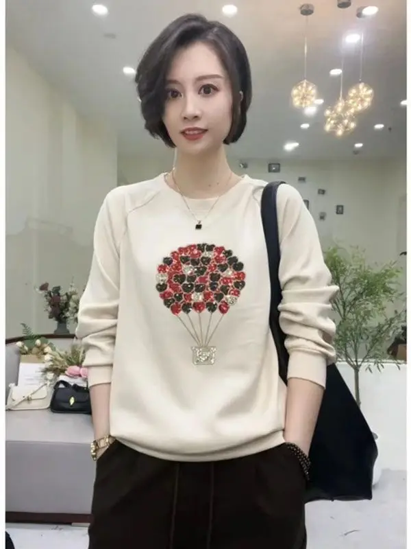 High End Mom Outfit Autumn New Long Sleeved T-shirt Sweatshirt Women's Fashionable Plus Size Base Shirt Round Neck Tops