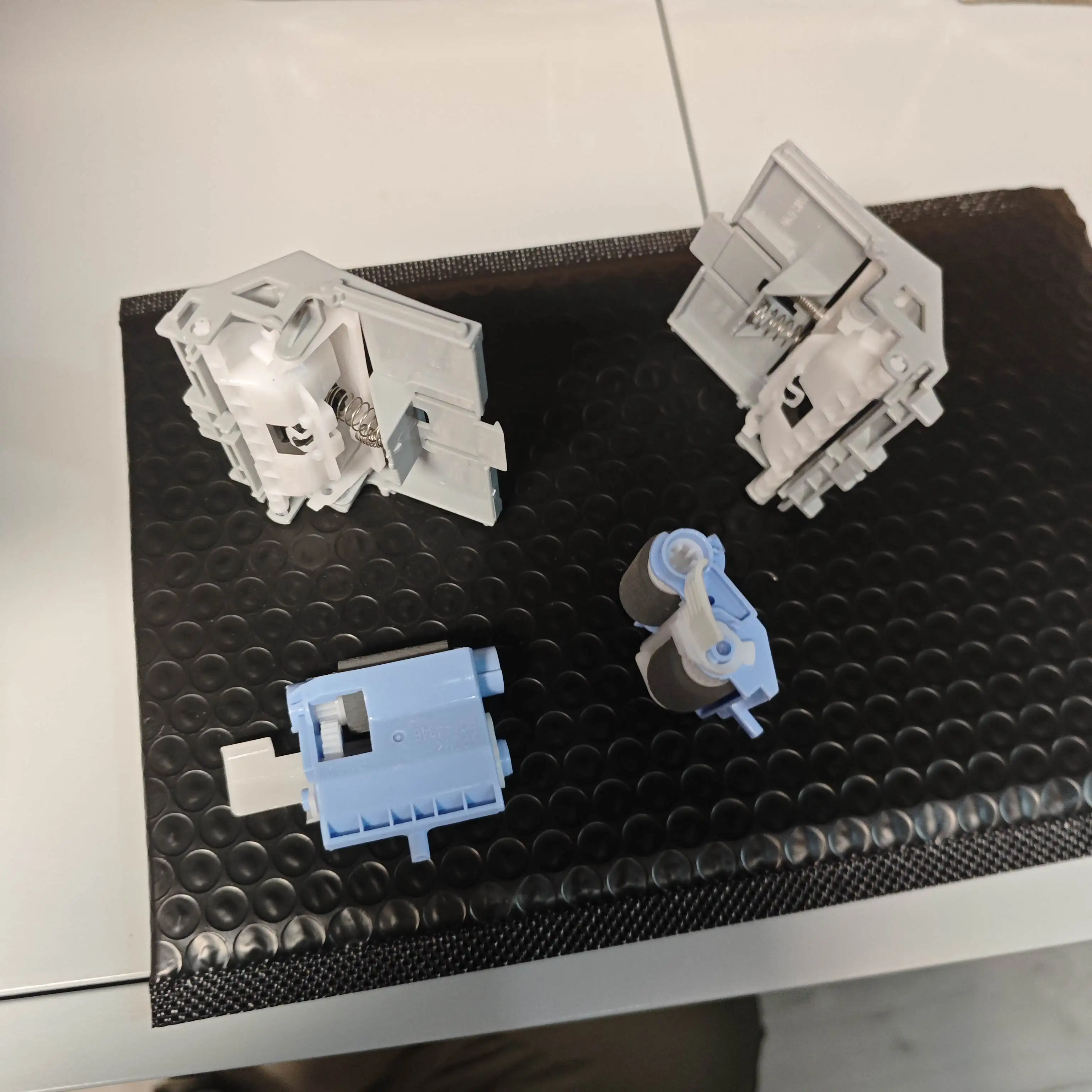 

10sets F2A68-67913 RM2-5752-000 Separation Pickup Roller for HP M501 M506 M507 M527 M528 for CANON D1620 D1650 LBP312