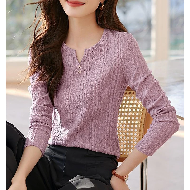 Women Korean Fashion Solid Textured Diamonds Elegant Basic T-shirt 2024 Spring Autumn Casual V Neck Long Sleeve Slim Chic Tops