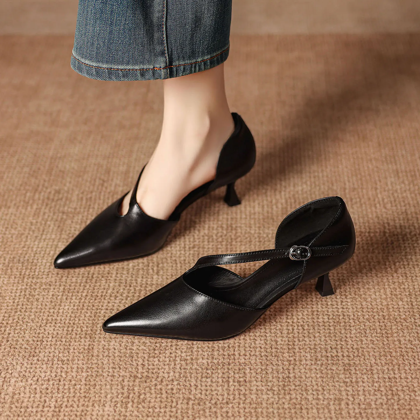 Genuine Cow Leather Women Pumps Shoes High Heels Pointed Toe Sexy Women's Sandals Retro Summer Party Office Shoes Dress 34-40