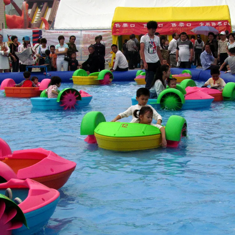 

Water Park Equipment Manufacturer Supply Single and Parent-child Boat Hand-cranked Boat for Sale