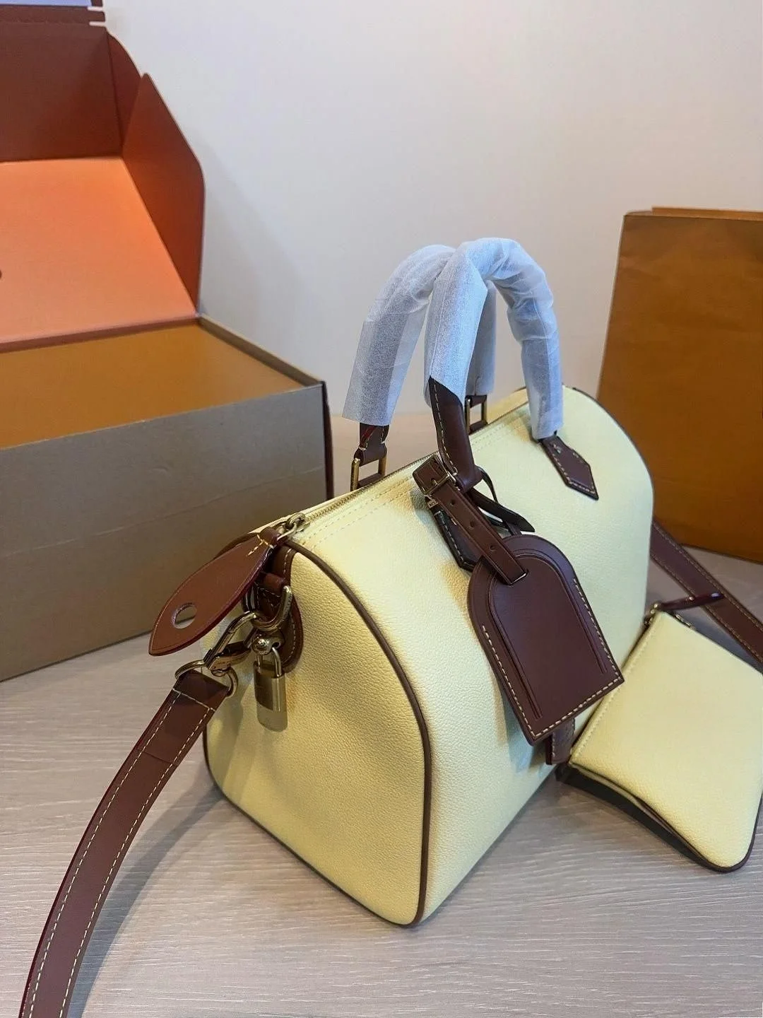 Women Hand Tote Heavy-Duty Waterproof Oxford Fabric Storage Bag Separated Independent Inner Compartments Girl Multi Bag Crossbody Shoulder Wallet Universal Matching All Season Fit Daily Essential Ladies Oversize Daily Organizer