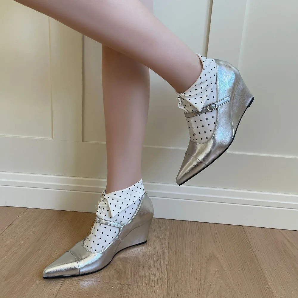 

Модные носки с откидным воротником на пуговицах, новинка, однотонные носки в горошек, креативные лоскутные короткие носки до щиколотки, уличная одежда