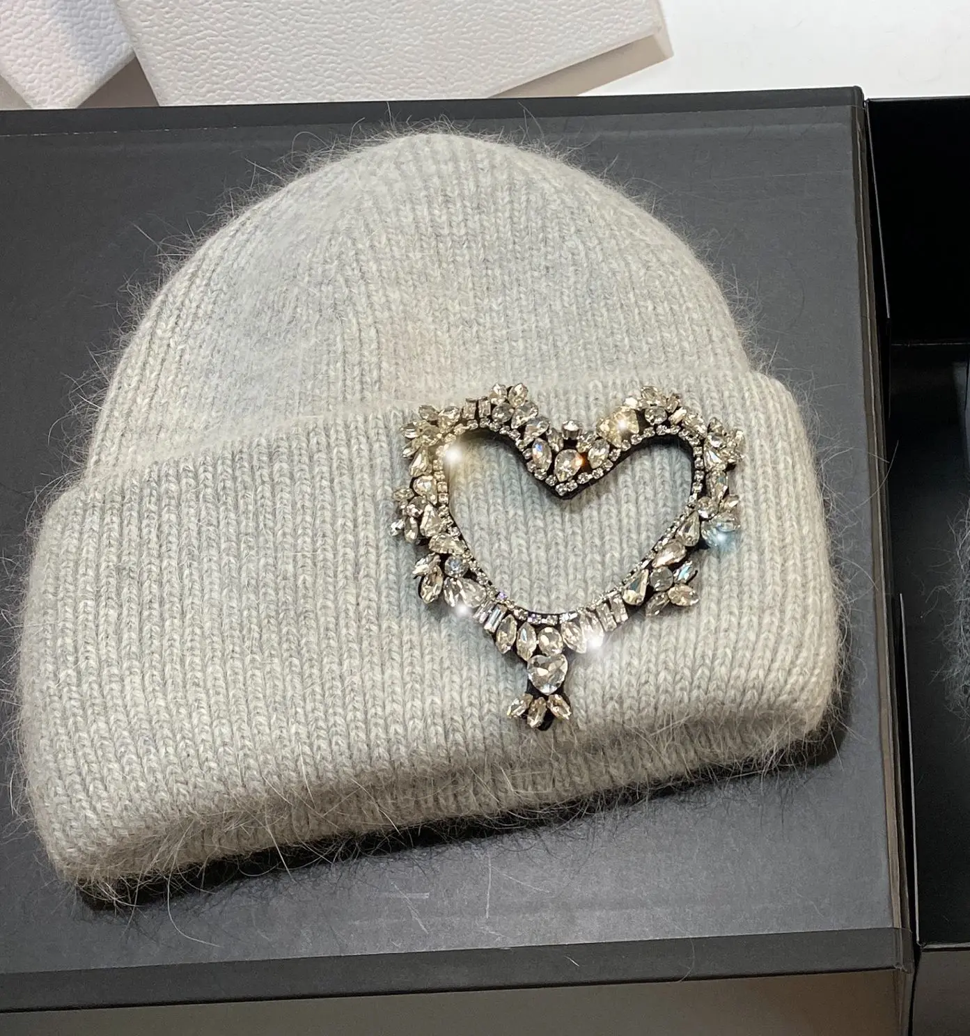 Luxury Heart Rhinestone Winter Beanies Women Solid Color Real Rabbit Fur Knitted Hat Lady Fashion Warm Pullover Caps Gifts