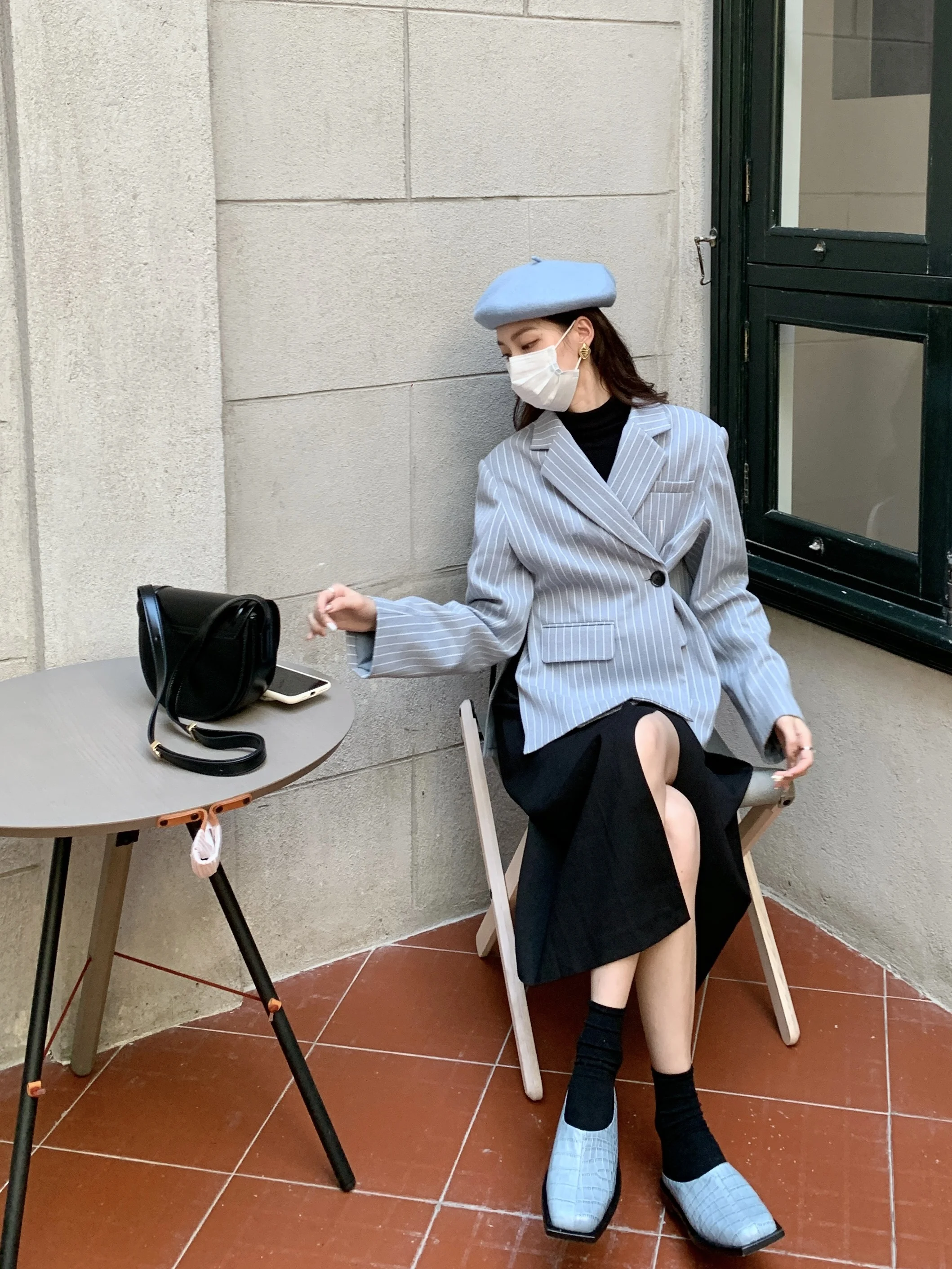 

Повседневный американский полосатый пиджак для женщин, цвета туманно-голубого, оригинальный, в стиле Калифорния, уличный стиль, с длинными рукавами, модная верхняя одежда