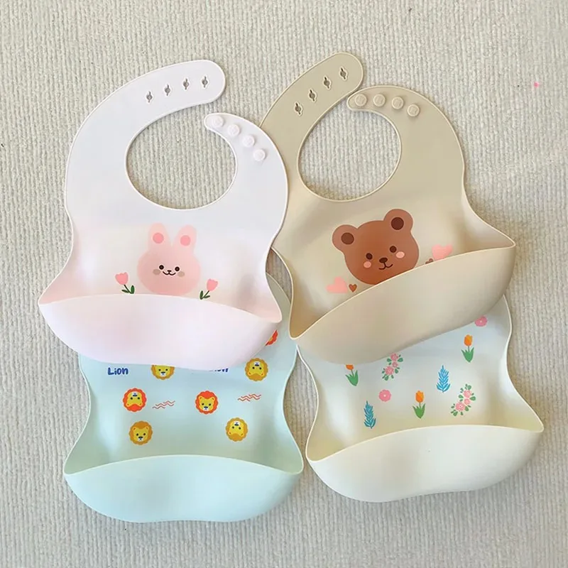 Baby Bib Waterproof Soft Silicone Scarf Cartoon Bear Cute Print Adjustable Bibs Burp Cloths Baby Feeding Aprons Kids Eating