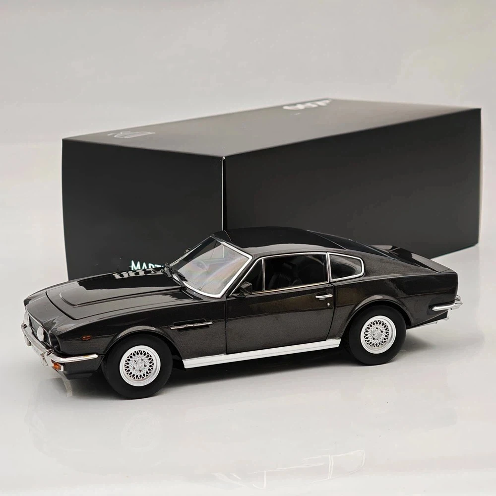 Xiaoguang 1/18 FOR V8 Vantage Movie Edition Metal Diecast Model Car Limited Collection Display classic Can open the door and lid