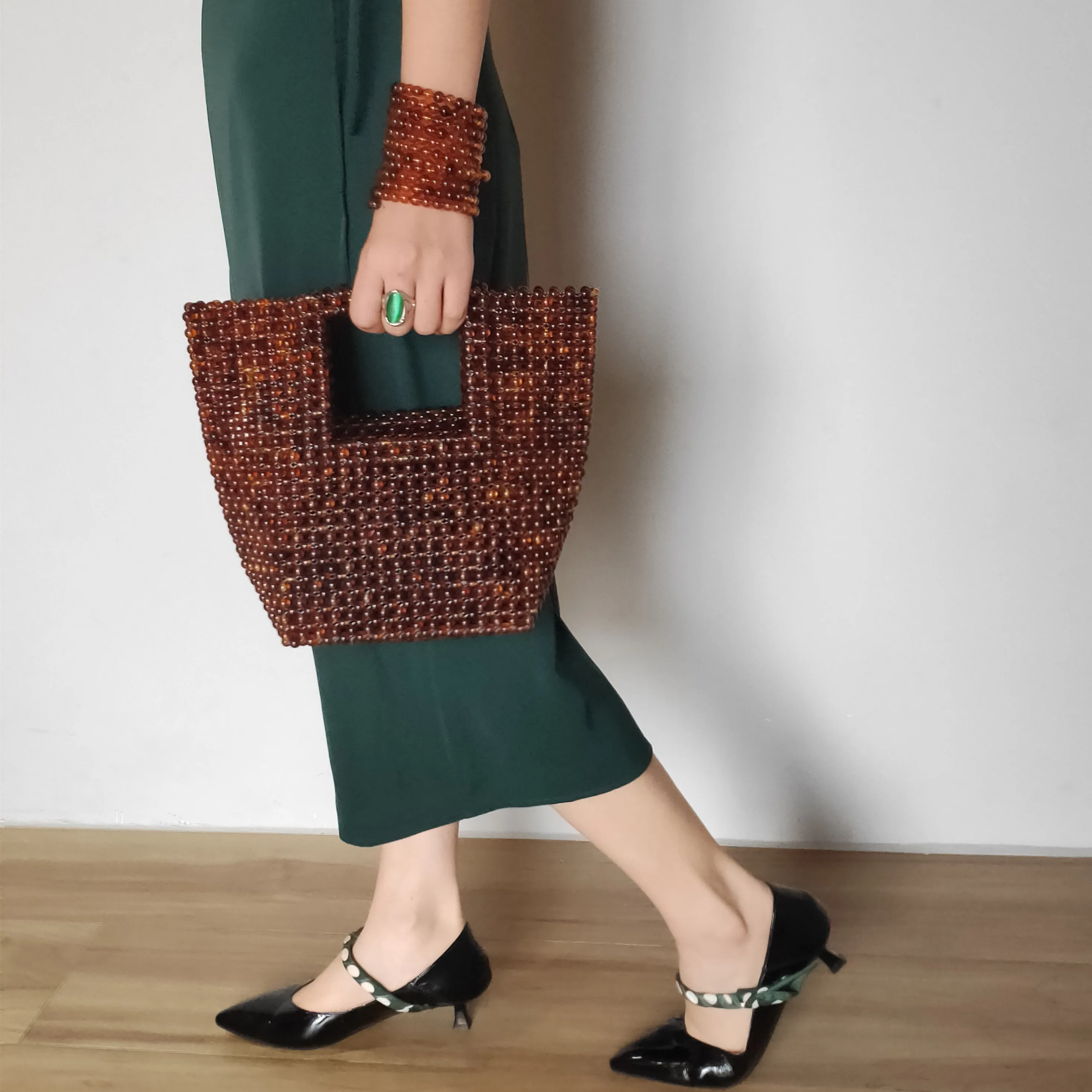 Luxury Solid Color Fashion Shoulder Handbag 2023 Women Handmade Bead Bags Girls Purse Woven Ladies for Special Occasions