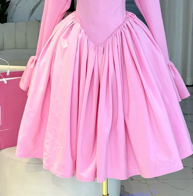 Spring Elegant Round Neck Long Sleeved Backless Lace Up High Waisted A-Line Pleated Dress for Women, Elegant Solid Color Dress