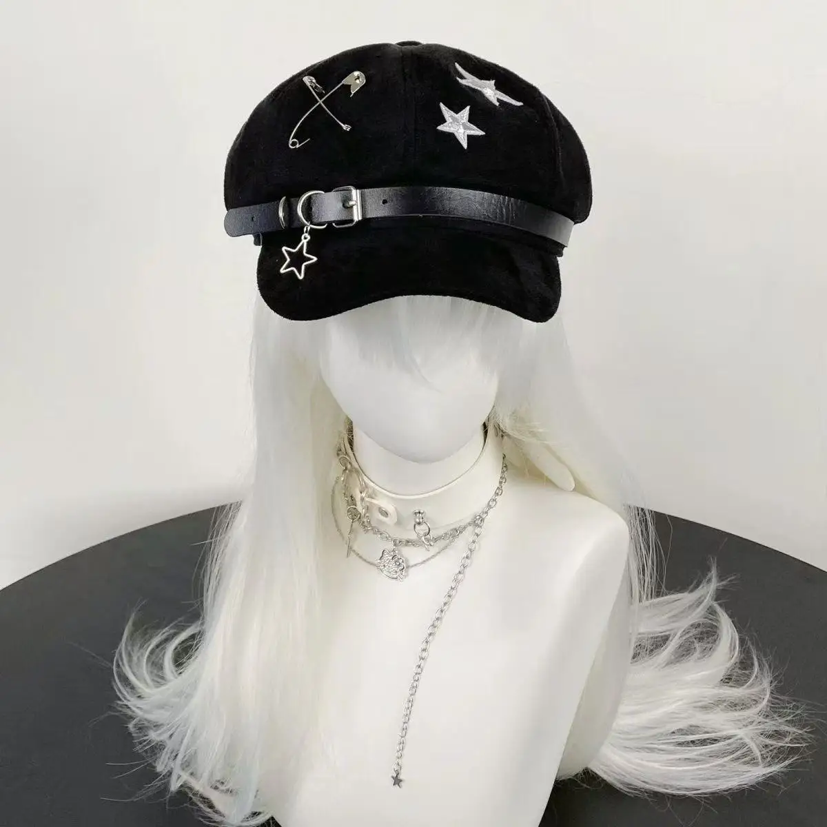 Retro Casual Newsboy Octagonal Hat Star Embroidery Belt Buckle Safety Pin Star Detail Unique Fashion Decorative Beret Cap