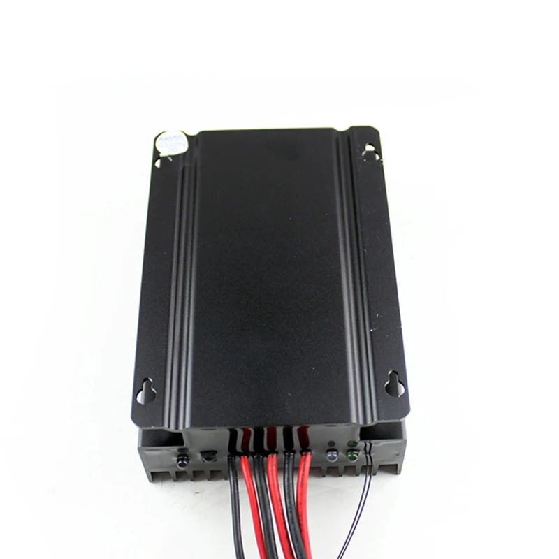 

EPEVER Tracer5206LPLI 20A Контроллер заряда солнечной батареи 12 В 24 В Контроллер MPPT с идеальной электронной защитой