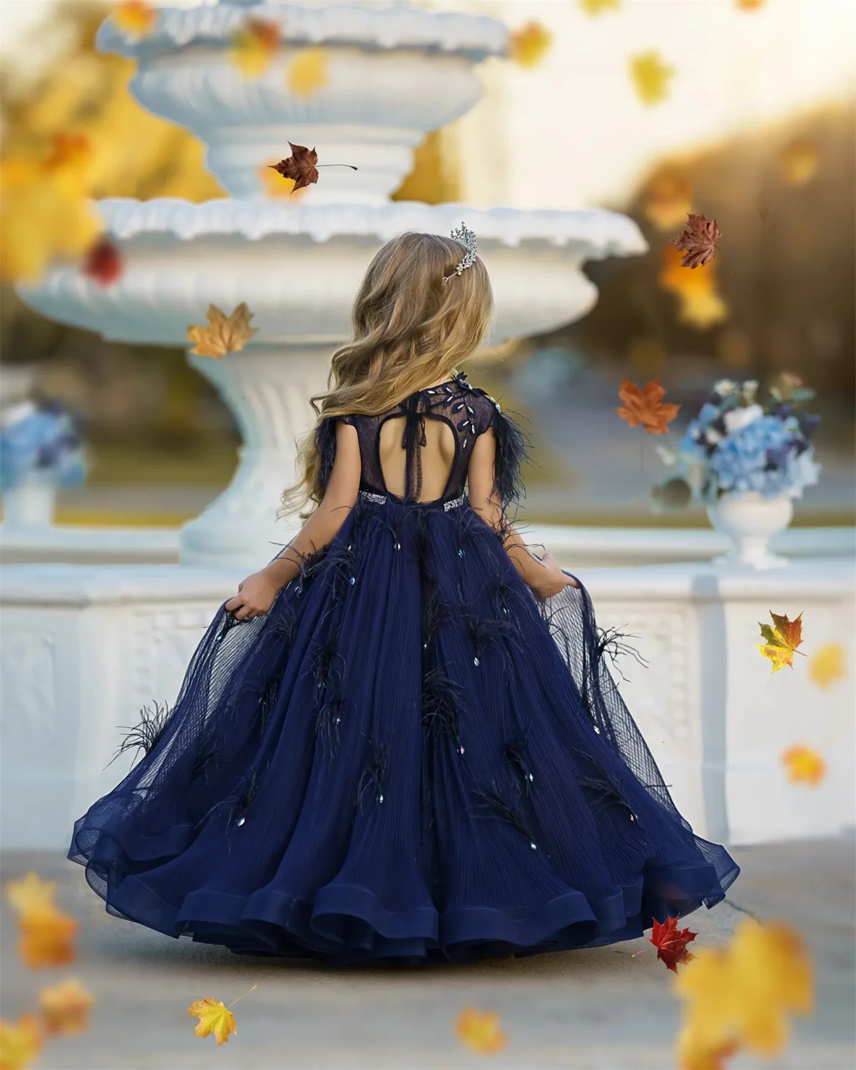 Robe à fleurs en tulle bleu marine pour filles, appliques pelucheuses, perles, manches courtes, plumes, robes de fête d'anniversaire charistique pour enfant, première année