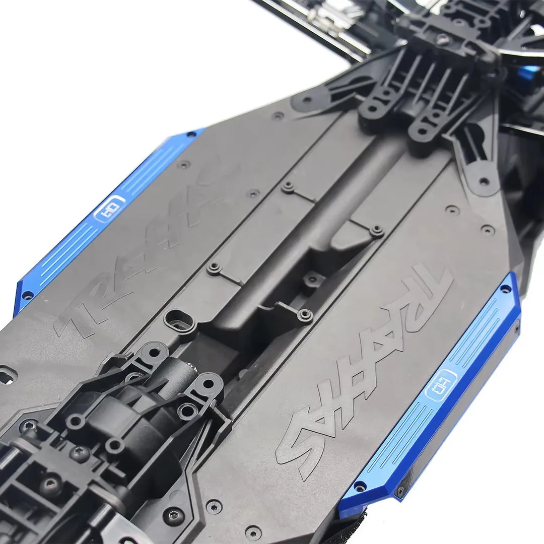 

Hot Racing Aluminum And Carbon Fiber Running Boards (nerf-bars) For 1/10 TRAXXAS MAXX 4S 3S