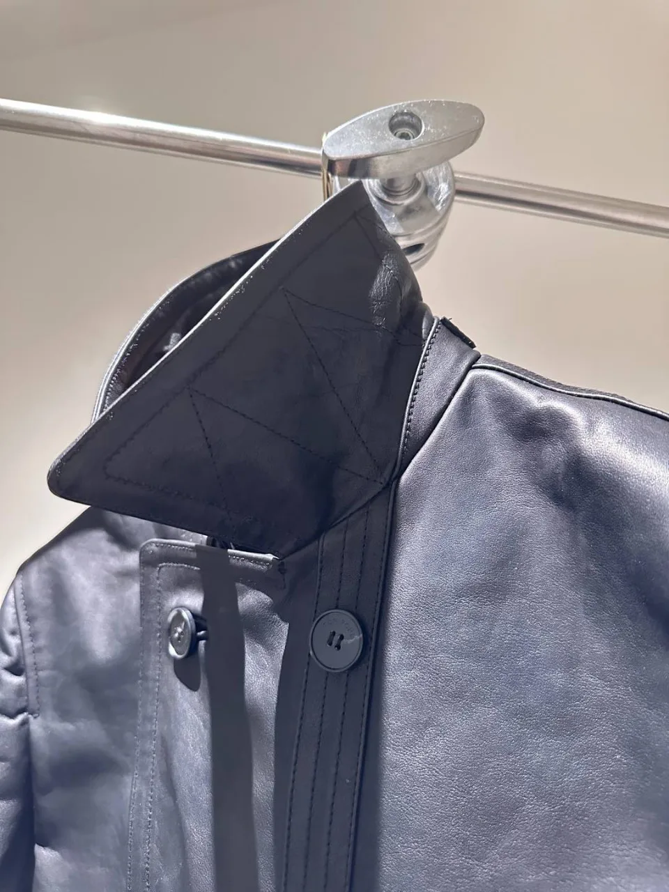 TF Men Cowhide Leather Jacket 2026 Winter New Suit Collar Stiff Texture Double Breasted Design Retro Coat