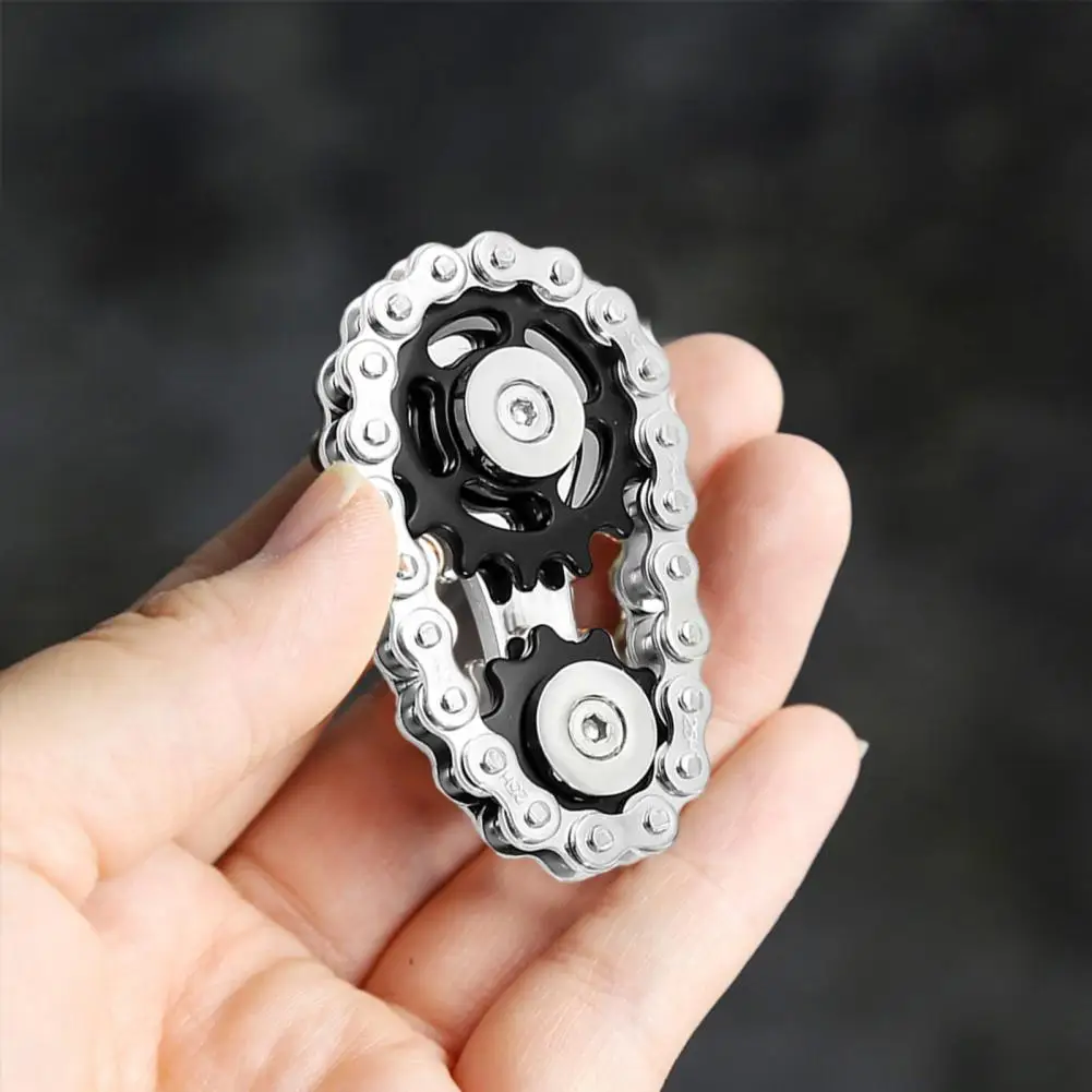 giocattolo-con-ingranaggi-rotanti-pignone-volano-fidget-spinner-catena-di-bicicletta-in-metallo-giroscopio-ingranaggio-rotante-per-alleviare-lo-stress-ideale-per-bambini-e-adolescenti