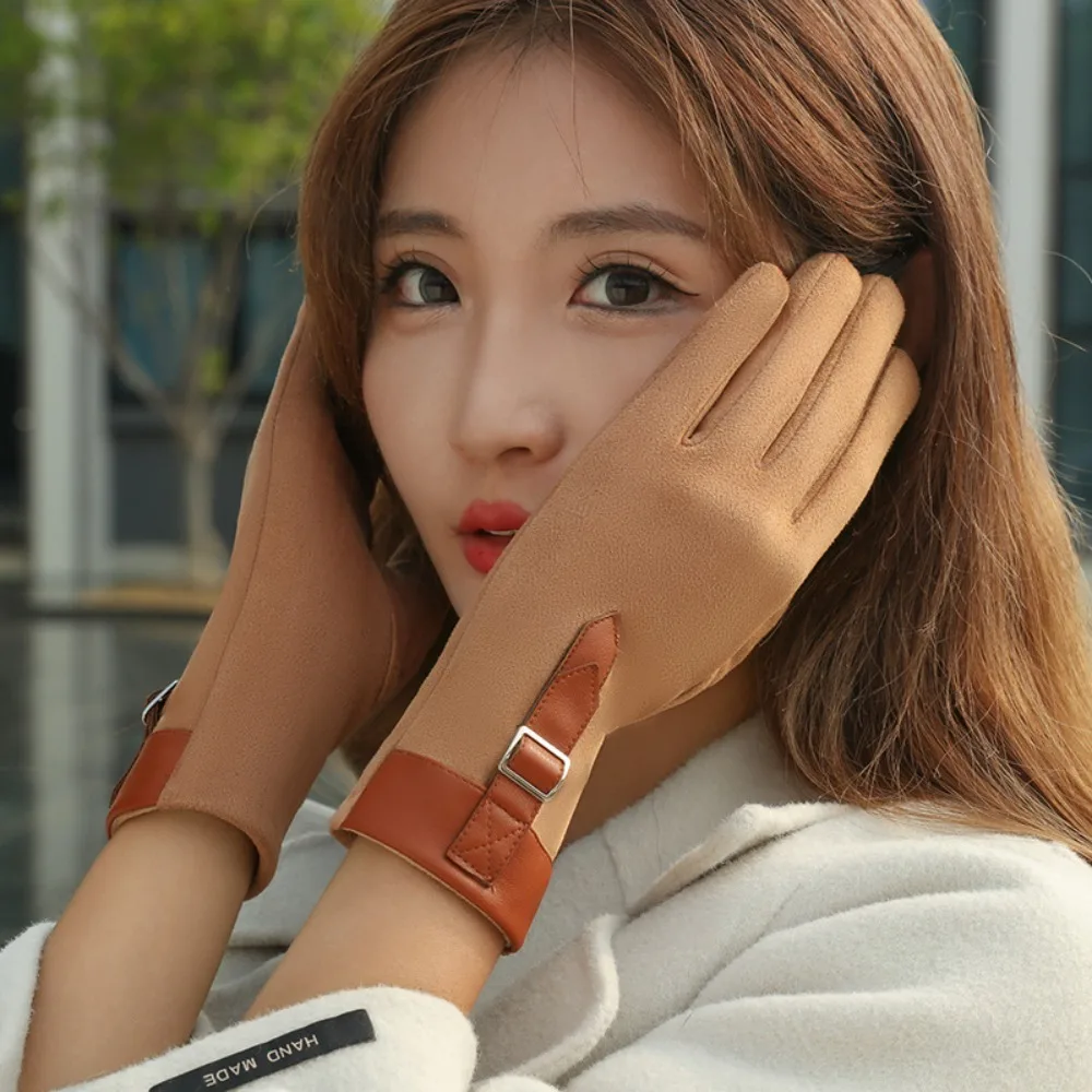 

Элегантные замшевые кожаные перчатки в стиле ретро, сохраняющие тепло, ветрозащитные перчатки с пряжкой и сенсорным экраном, бархатные женские велосипедные перчатки