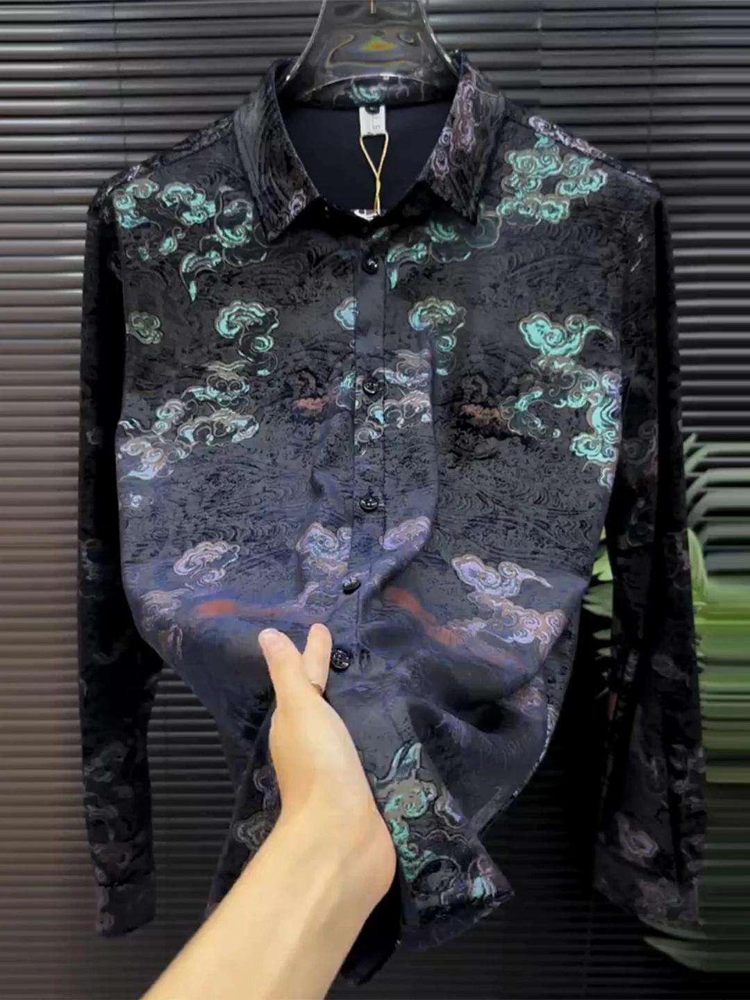 

Large Size Men's Fashionable Shirt Embroidered Pattern Turn-down Collar Breathable Comfortable Long Sleeve Casual S...