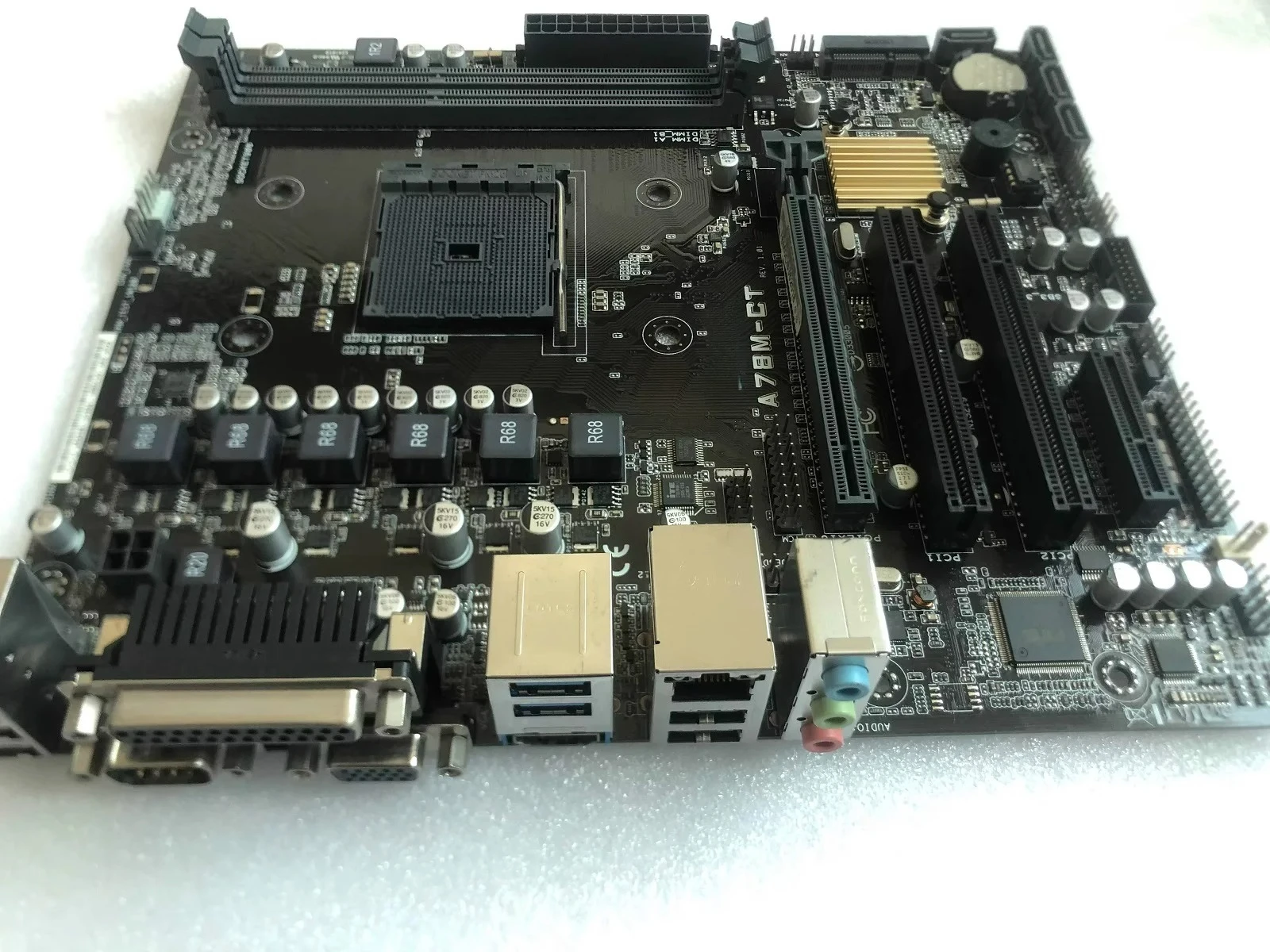 For Tsinghua Tongfang Chaoxiang z800 ASUS A78M-CT main board FM2 interface DDR3 memory  (store no. 0242)