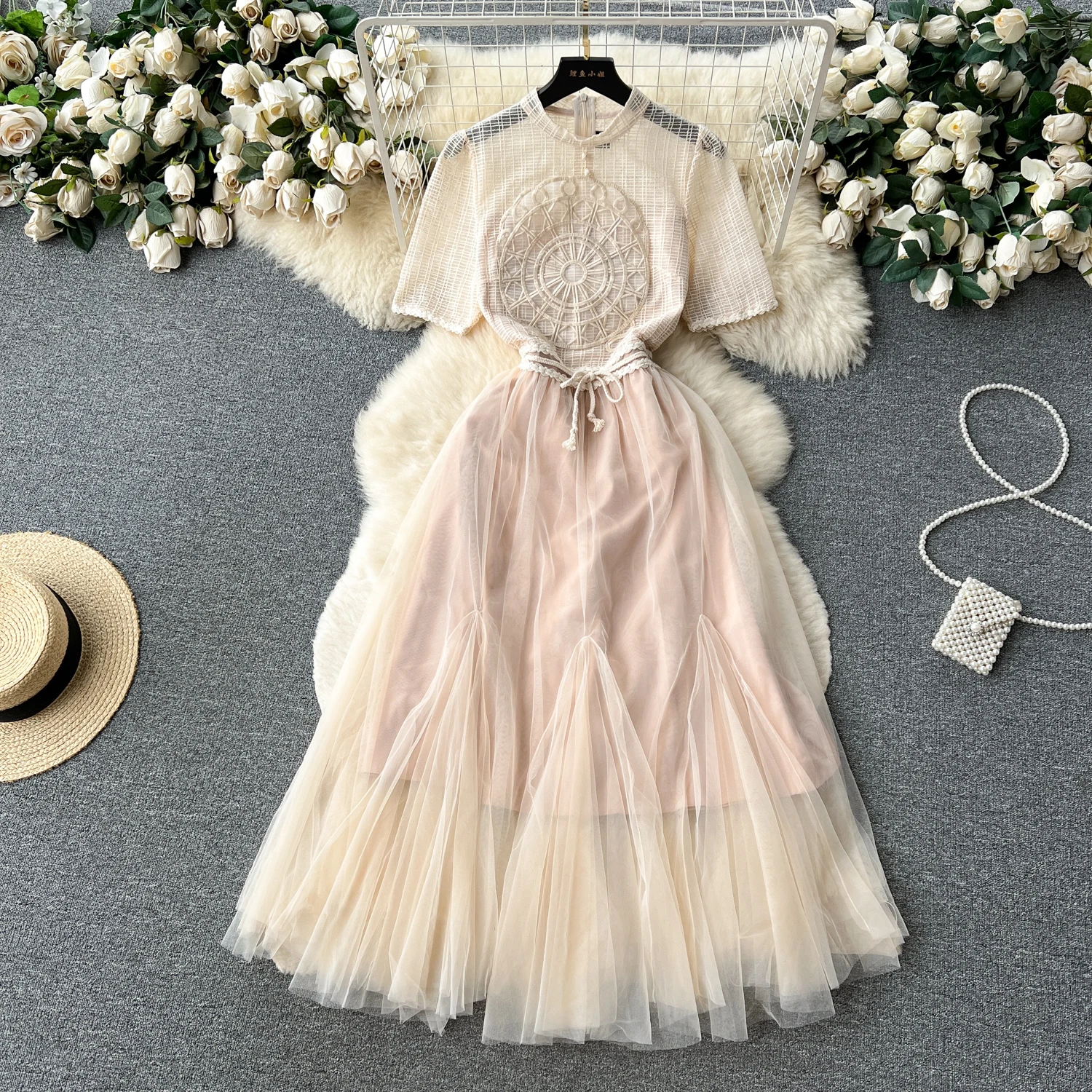 Summer New Niche Design Socialite Style Lace Hollow Embroidery Dress Female Drawstring Patchwork Tulle Skirt