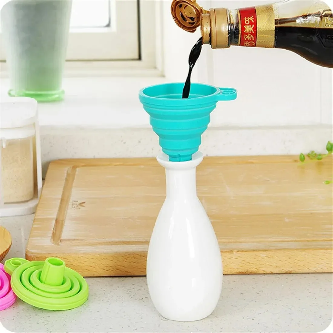 Mini Silicone Gel Funnel Hopper Foldable Cooking Tool, Car Engine Oil Petrol Shampoo Change Tools House Gadgets Kitchen Utensils