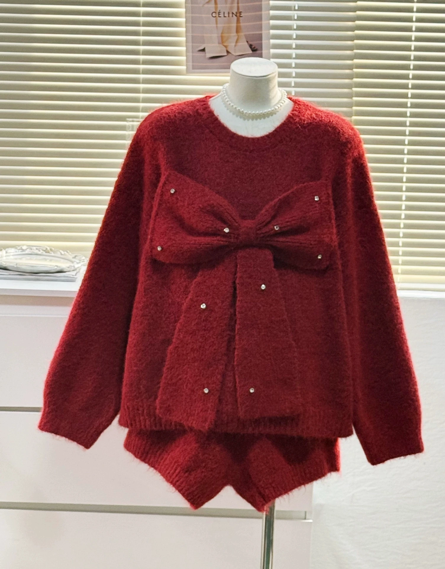 Autumn/Winter 2pcs Set Vintage Fried Dough Twists Round Neck Long Sleeve Sweater Warm Scarf Shorts Casual Three Piece Set
