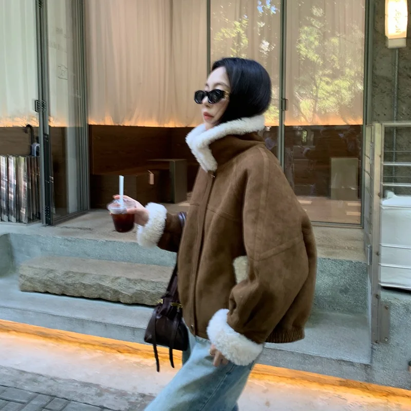 Lammhaar-Maschinen-Autojacke 2025, Herbst und Winter, neuer Artikel, Schafschurfell, integrierter Pelzmantel für Damen, kurzer junger Stil
