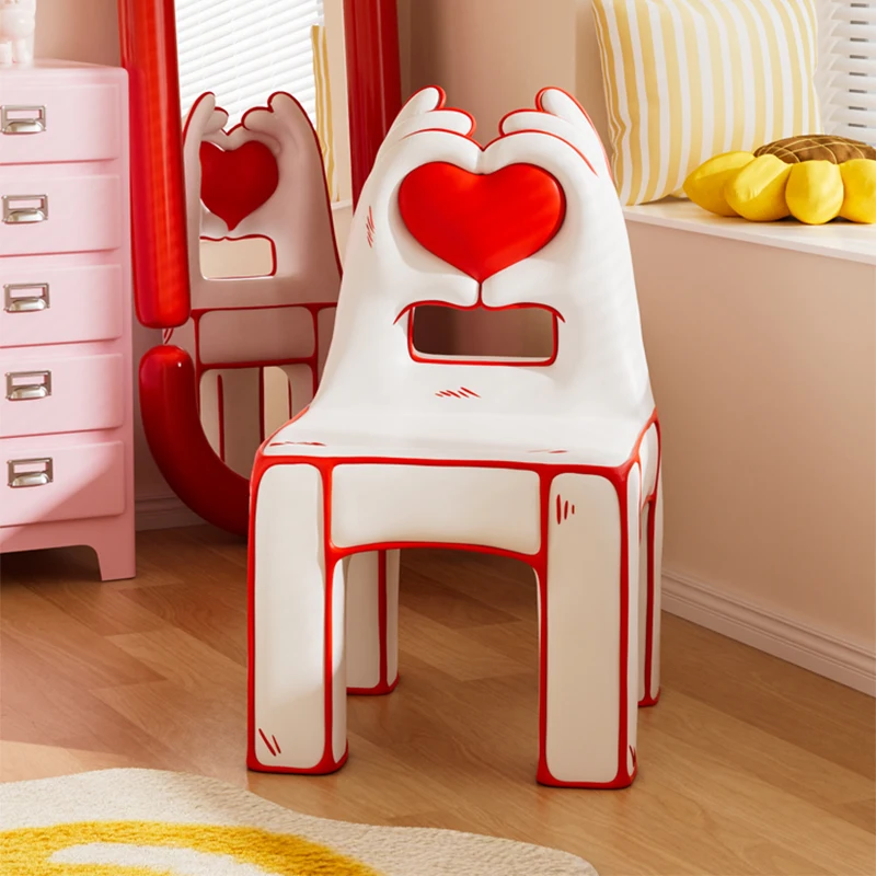 Love Cartoon Chair Retro Leisure Solid Wood Home Dining Single-Seat Sofa Chair Armchair Furniture Luxury Resin Decorated Chairs