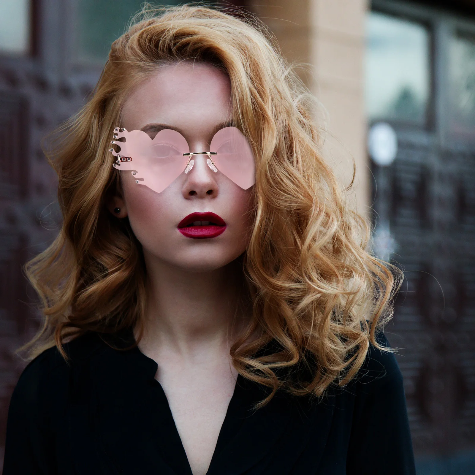 نظارات شمسية عصرية على شكل قلب خفيفة الوزن بدون إطار للحفلات والمهرجانات الخارجية والنساء والفتيات العصرية