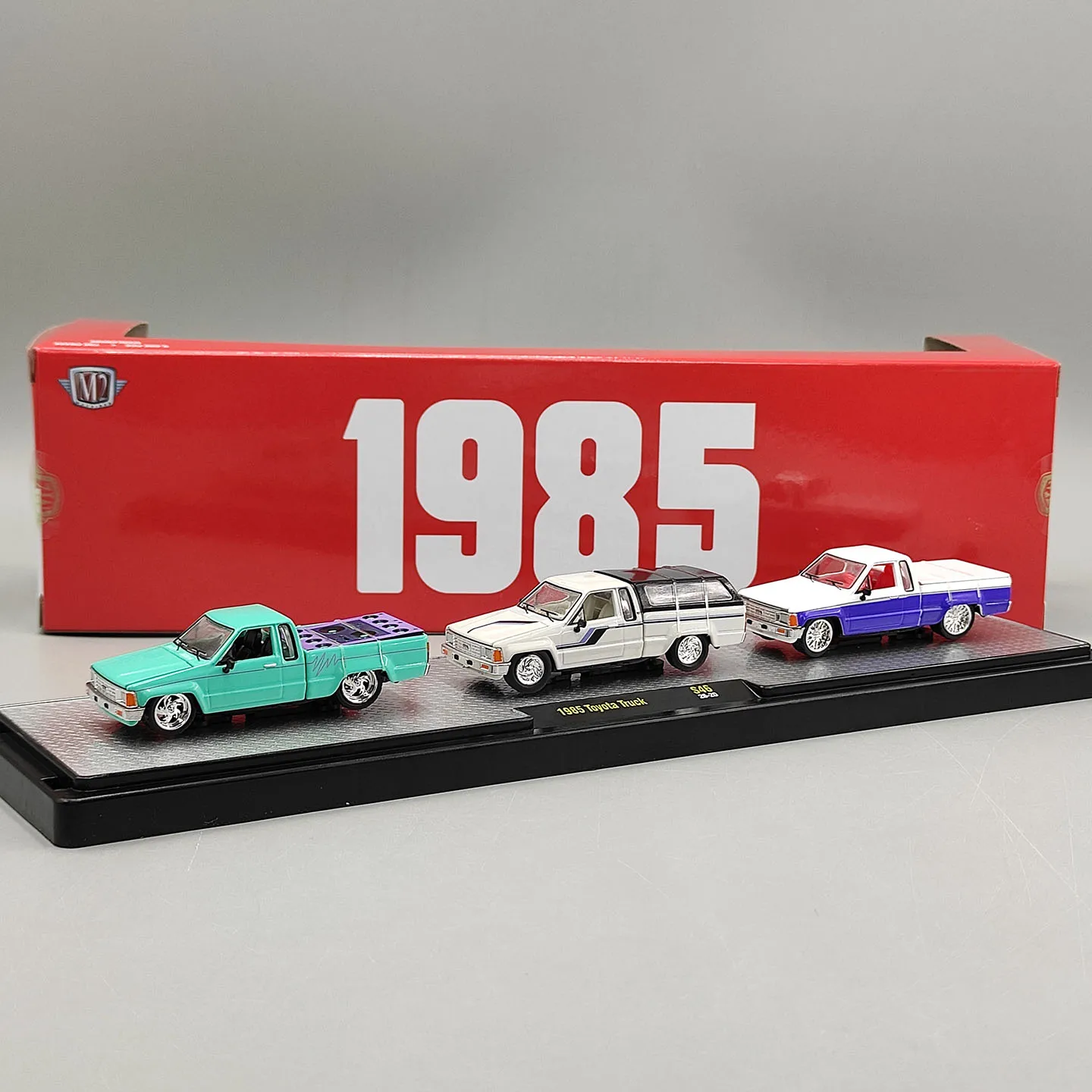 diecast-m2-1-64-scale-toyota-truck-1985-alloy-car-model