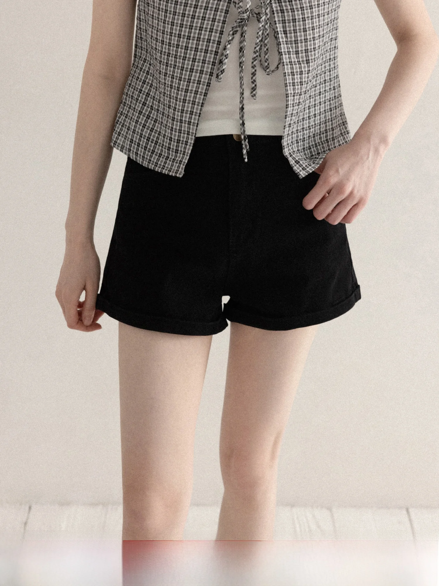 

Retro Black High Waist Slim Straight Leg Jeans Women's Spring Commute Versatile Short Pants Casual Cotton Denim Shorts