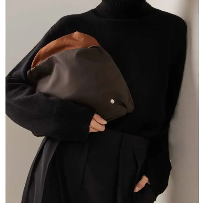 Thumbnail 2 - #78 Bucket Bags Discount Picks