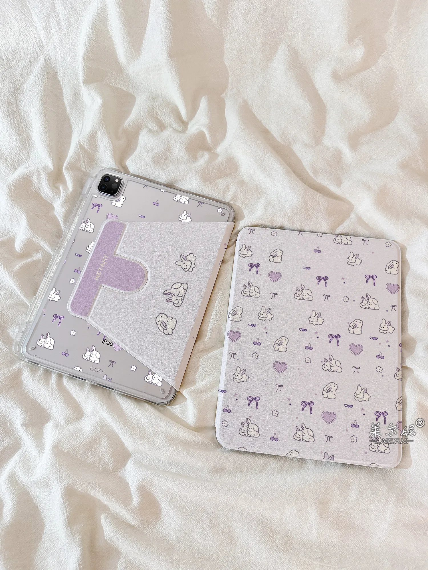 Cartoon Purple Bow Rabbit Rotate Foid iPad Case For iPad Pro 12.9in Air7 10th 11th iPad Pro 11 13in 2025 M4/5 Protected Cover
