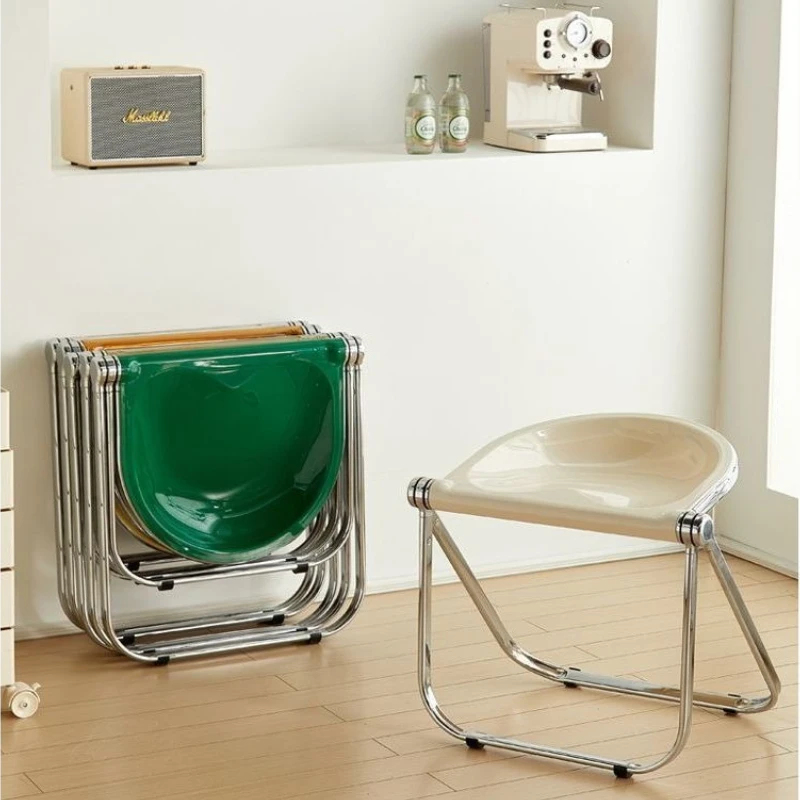 

1Pcs Random Color Portable Bar Folding Stools Simple Creative Stool for Home Balcony Living Room & Coffee Shop Outdoor Camping