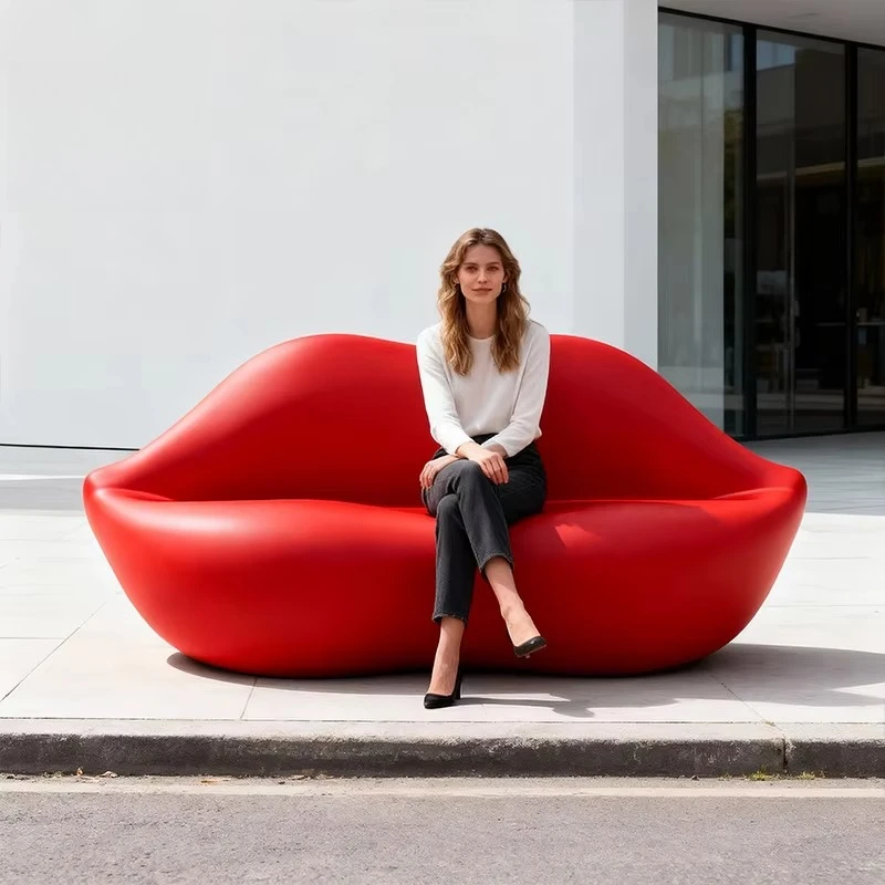 Sexy Red Lips Modern Fiberglass Durable Outdoor Patio Bench 2-Seater for Park Gym School Villa Hotel Reception