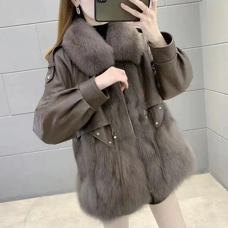 Winter 2023 New Fur Jackets Women\'s Overcoat Faux Fox Fur Cotton Thicken Parker Coat Fashion Loose Stitching Leather Jacket