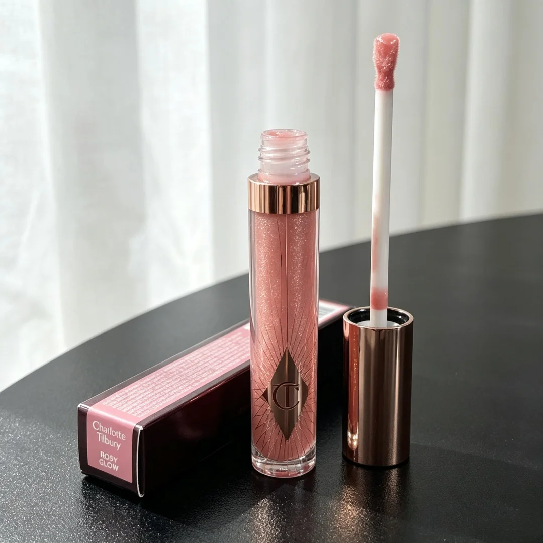 Charlotte Tilbury Complexion Perfector Liquid Radiant&Cushion Foundation Dewy&Lip Gloss Plumping Non Sticky Long Lasting Wear image 3
