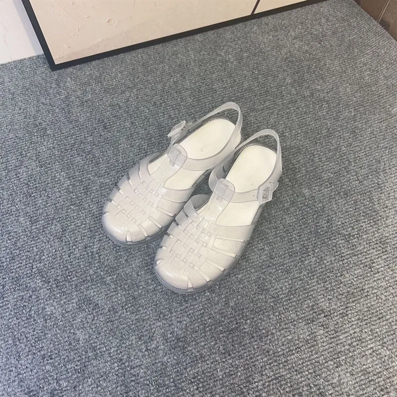 Hot Sale New Ladies Jelly Shoes Girl Hollowed Out Flat Roman Beach Shoes Classical Women Summer Mini Melis Sandals Retro SM128