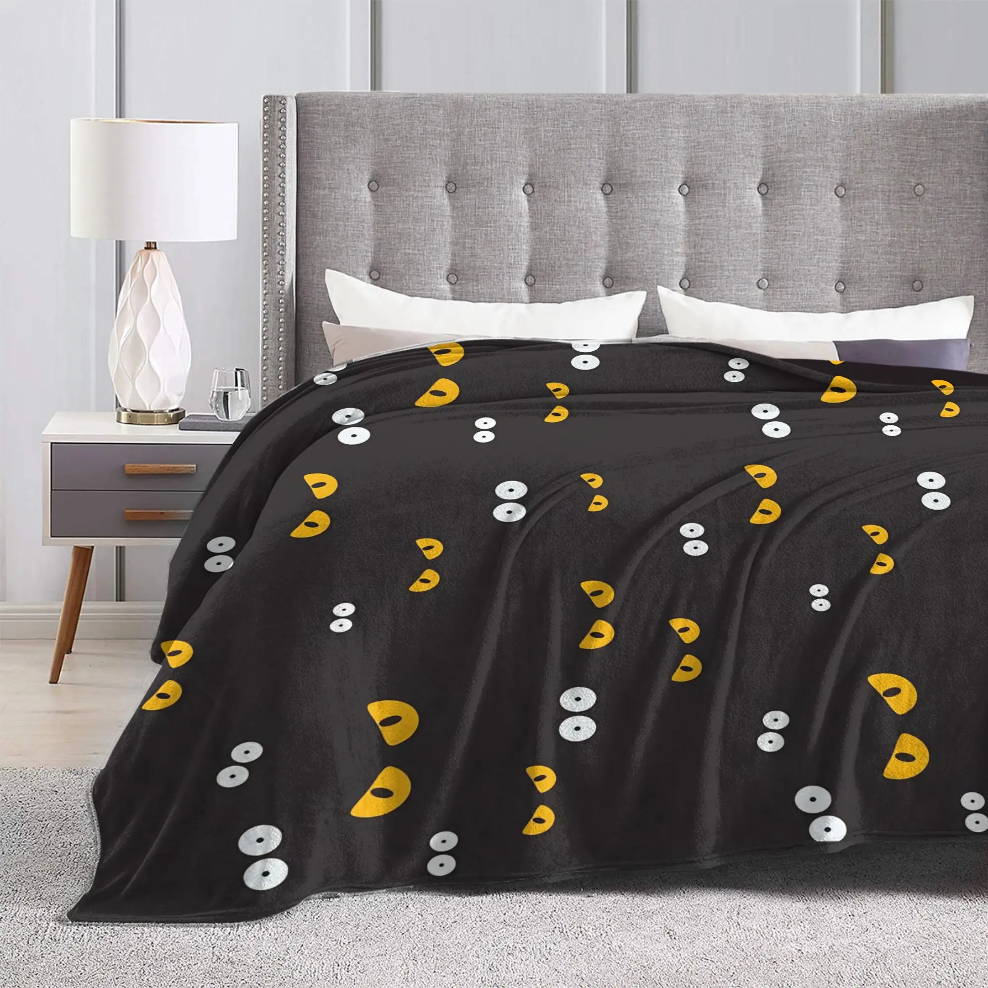 Spooky Monster Eyes Fabric Halloween Knitted Blankets  Flannel Throw Blankets Home Couch Personalised Ultra-Soft Warm Bedspreads