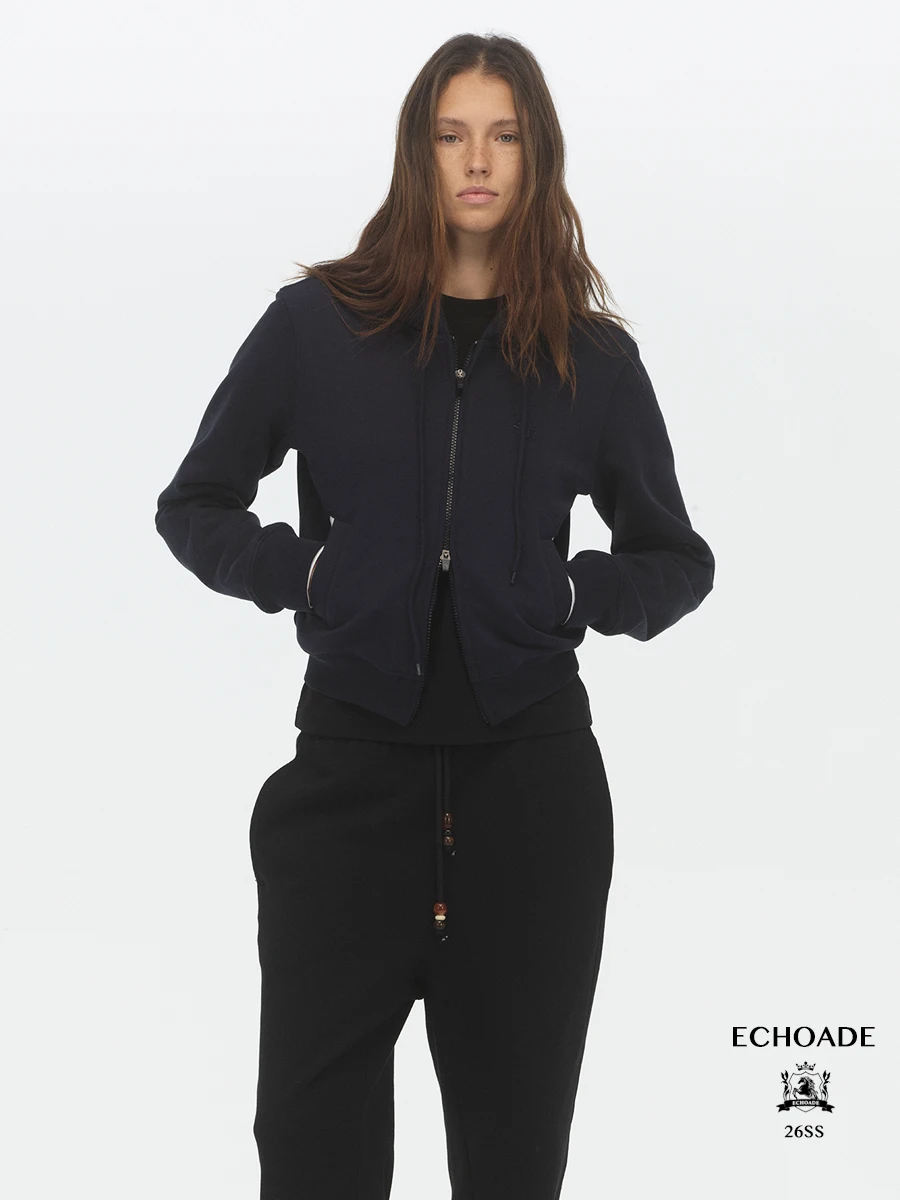 

Укороченное худи Ade Lazy Slouchy с двойной молнией, вышитым логотипом и контрастными вставками, повседневная толстовка