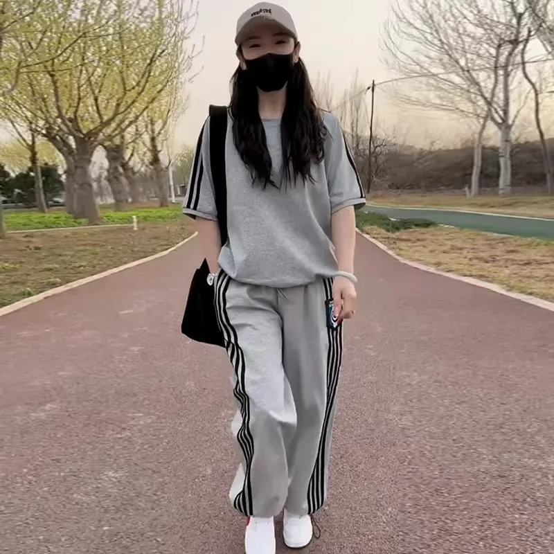 

Casual Sports Suit for Women's Spring and Summer New Style, Loose Round Neck Short Sleeved Top, Wide Leg Pants Two-piece Set