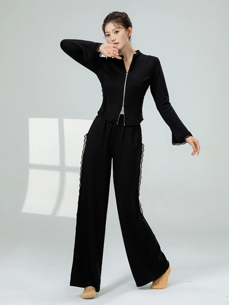 สีทึบลูกไม้หรูหราแขนยาวบัลเล่ต์ด้านบนและกางเกงขากว้างเอวสูงชุดสําหรับเวทีหรือการปฏิบัติ