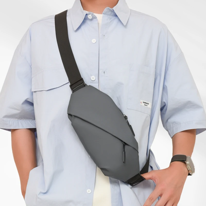 

Модная мужская нагрудная сумка с регулируемыми лямками, подходит для занятий спортом, альпинизма, повседневной жизни и других сценариев.